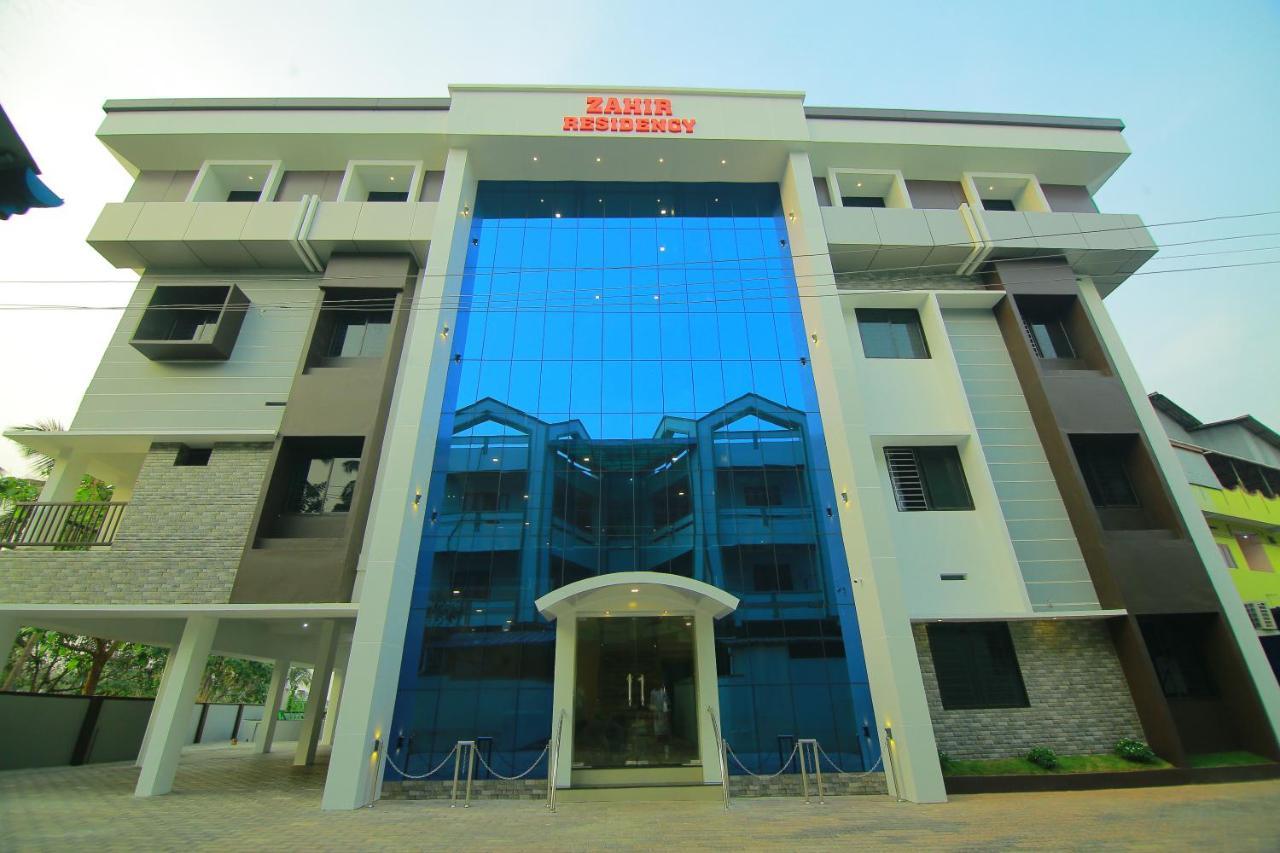 Zahir Residency Hotel Kondotty Bagian luar foto